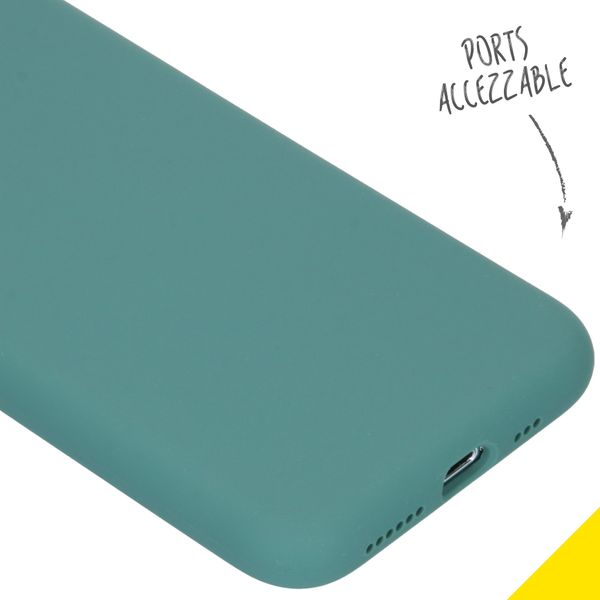 Accezz Liquid Silikoncase Dunkelgrün für das iPhone 11 Pro