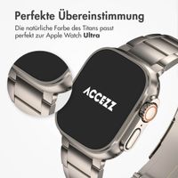 Accezz Mattes Titanstahlarmband für die Apple Watch Series 1 bis 10 / SE / Ultra (2) (44/45/46/49 mm) - Titan