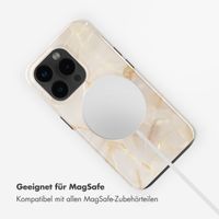 Selencia Vivid Tough Back Cover mit MagSafe für das iPhone 15 Pro Max - Golden Beige Marble