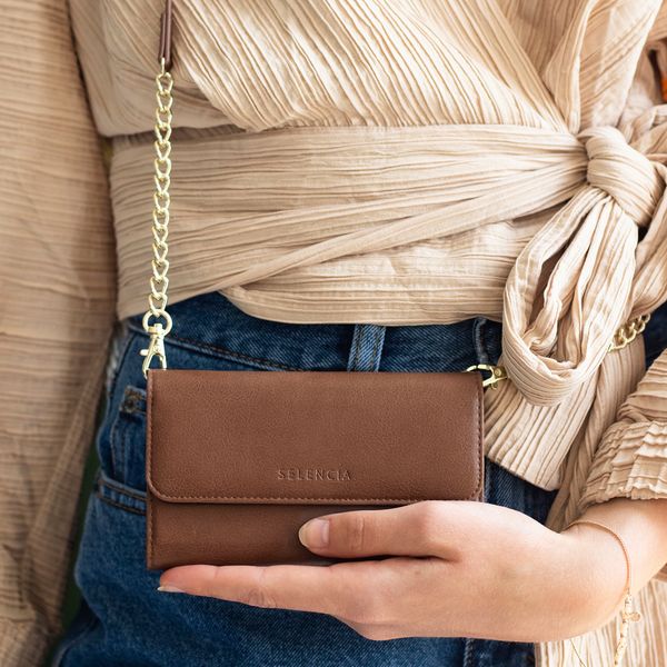 Selencia Clutch Klapphülle aus Leder mit herausnehmbarem Case iPhone 12 (Pro)