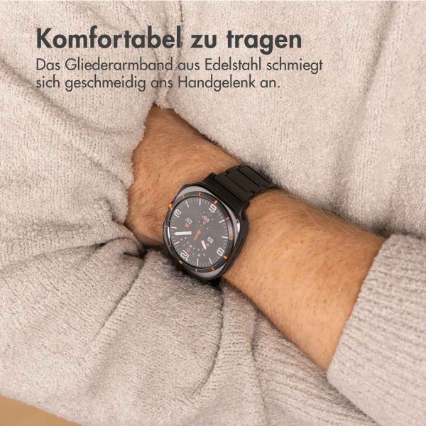 Accezz Mattes Titanstahlarmband für das Samsung Galaxy Watch Ultra (2024/2025) - Schwarz