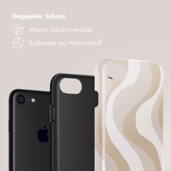 Selencia Vivid Tough Back Cover für das iPhone SE (2022 / 2020) / 8 / 7 - Desert Waves Beige