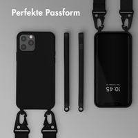 Selencia SilikonHülle mit abnehmbarem Band Apple iPhone 12 (Pro) - Schwarz