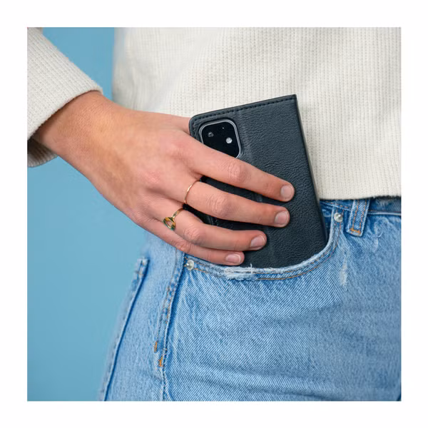 imoshion Luxuriöse Klapphülle Motorola Moto G8 Power Lite - Schwarz