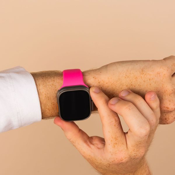 imoshion Silikon-Armband⁺ für  Apple Watch Series 1 t/m 11 / SE / Ultra (44/45/46/49 mm) - Größe M/L - Barbie Pink