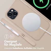 imoshion Color Backcover mit abnehmbarem Handykette und MagSafe Apple iPhone 15 - Nude