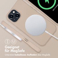 imoshion Color Backcover mit abtrennbarem Band MagSafe für das iPhone 15 - Nude