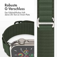 imoshion Nylon-Armband Alpine für die Apple Watch Series 1 bis 10 / SE / Ultra (2) (44/45/46/49 mm) - Grün