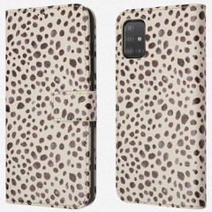 imoshion ﻿Design Klapphülle für das Samsung Galaxy A51 - Black And White Dots