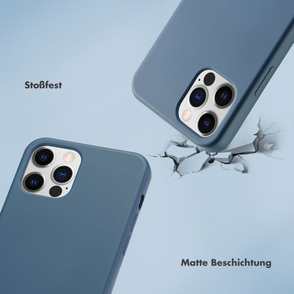 Selencia Back Cover mit luxuriöser Handschlaufe für das iPhone 12 (Pro) - Blau