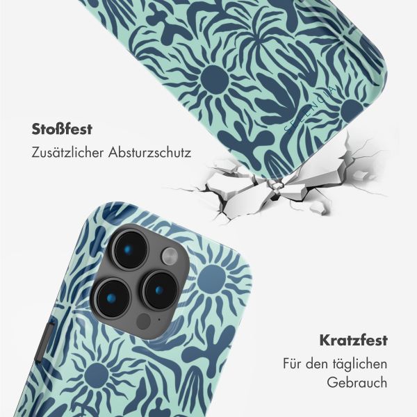 Selencia Vivid Tough Back Cover mit MagSafe für das iPhone 15 Pro - Tropical Vibes Light Blue