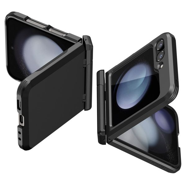 Spigen Tough Armor™ Pro Case für das Samsung Galaxy Z Flip 5 - Black