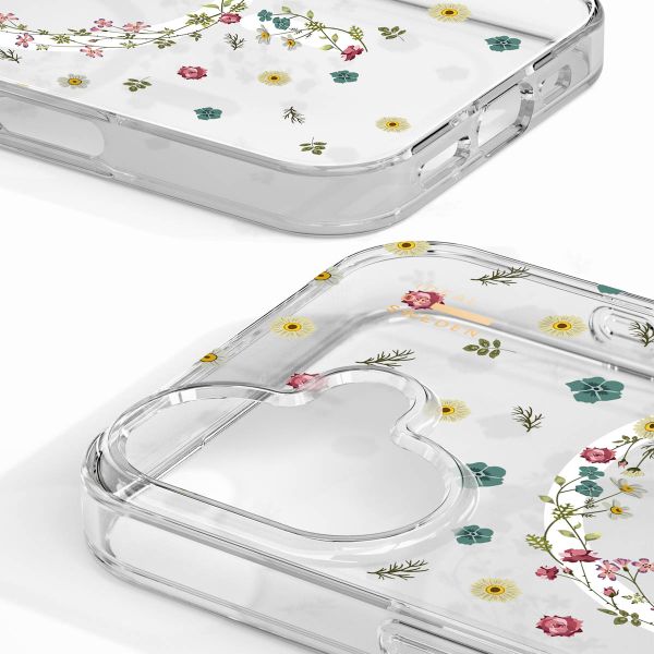 iDeal of Sweden Clear Case MagSafe Apple iPhone 17 - Petite Floral