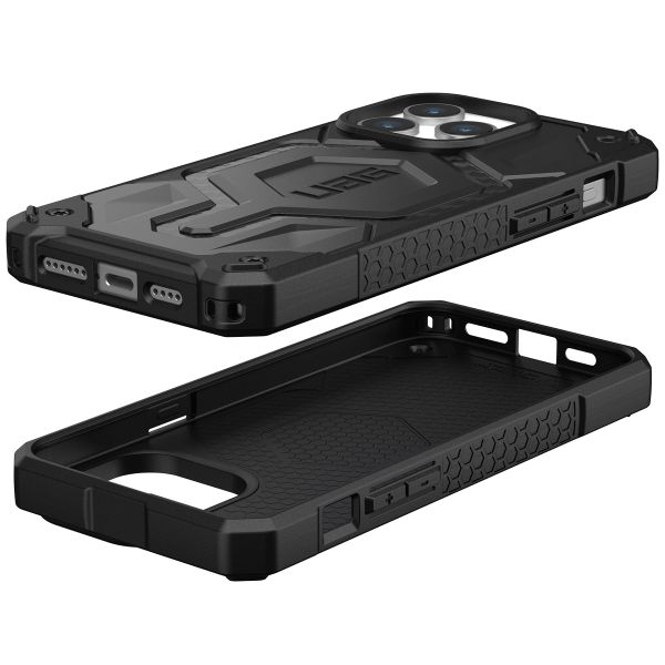 UAG Monarch Pro Backcover Apple iPhone 15 Pro Max - Carbon Fiber
