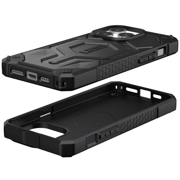 UAG Monarch Pro Backcover für das iPhone 15 Pro Max - Carbon Fiber