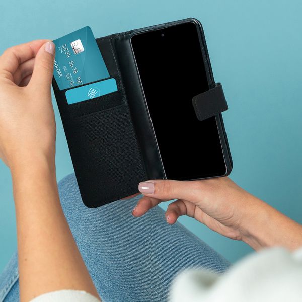 imoshion Luxuriöse Canvas-Klapphülle Samsung Galaxy S8 - Schwarz