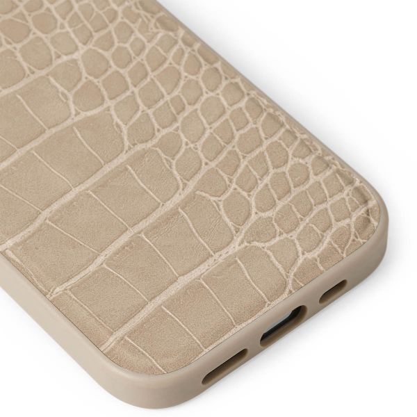 iDeal of Sweden Vegan Leather Back Cover Apple iPhone 13/14/15/16e - Warm Beige Croco