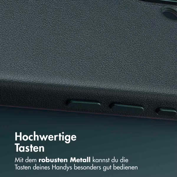 Accezz MagSafe Leather Backcover für das Apple iPhone 16 - Cedar Green