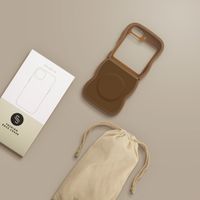 Selencia Wavy Backcover mit MagSafe Samsung Galaxy Z Flip 6 - Mocha Brown