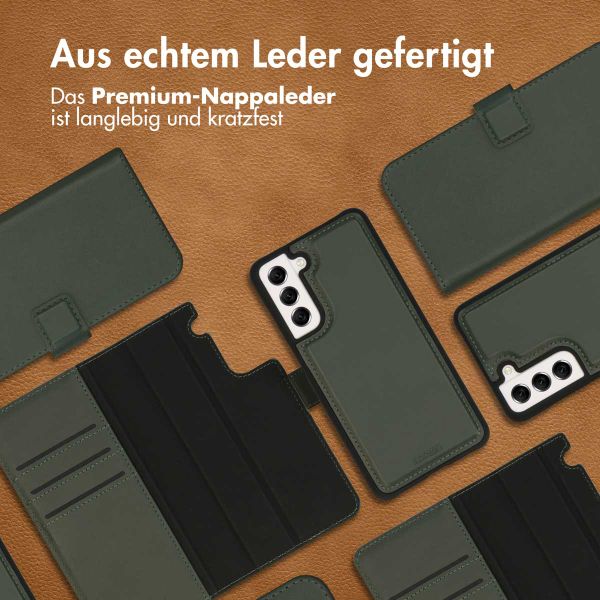 Accezz Premium Leather 2 in 1 Wallet Bookcase Samsung Galaxy S21 FE - Grün