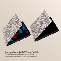 Selencia Sabi Klapphülle mit Leopardenmuster Apple iPad 9 (2021) 10.2 Zoll / iPad 8 (2020) 10.2 Zoll / iPad 7 (2019) 10.2 Zoll - Soft Ivory