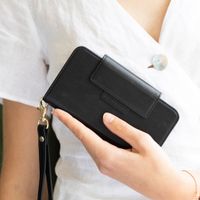 Selencia Klapphülle mit herausnehmbarem Backcover iPhone 12 (Pro)