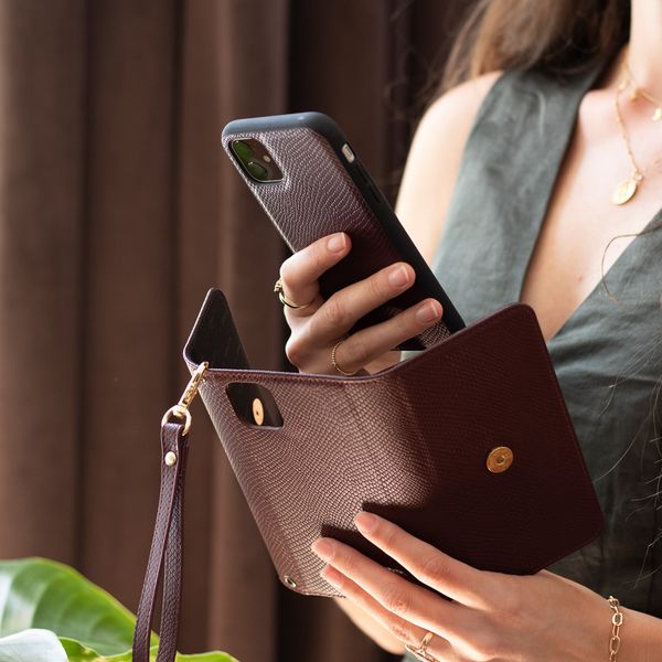 Selencia Clutch Klapphülle mit herausnehmbarem Backcover iPhone Xr