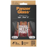 PanzerGlass Ultra Wide Fit Antibakterieller Screen Protector mit Sichtschutz inkl. Applikator für das iPhone 15