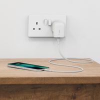 Belkin ﻿Boost↑Charge™ Adapter + USB-C-zu-USB-C-Kabel - 1 Meter - 30 W - Weiß