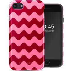 Selencia Vivid Tough Back Cover für das iPhone SE (2022 / 2020) / 8 / 7 - Wave Vibes Lipstick