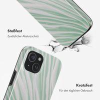 Selencia Vivid Tough Back Cover MagSafe für das iPhone 15 - Nature Grayed Jade