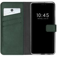 Selencia Echtleder Klapphülle iPhone 13 - Grün