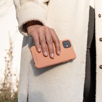 imoshion Color Backcover mit abtrennbarem Band Apple iPhone 12 (Pro) - Peach