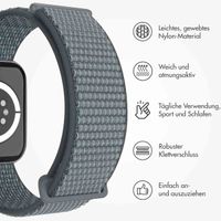 imoshion Nylon-Armband⁺ für die Apple Watch Series 1 bis 10 / SE / Ultra (2) (44/45/46/49 mm) - Ash Green