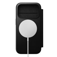 Nomad Modern Leather Folio Klapphülle Apple iPhone 17 Pro - Schwarz