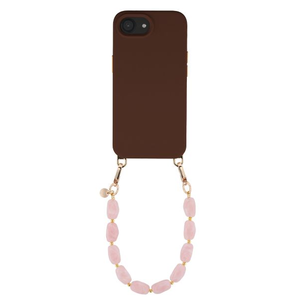 Selencia Rivièra MagSafe Backcover mit abnehmbaren Haken für das Apple iPhone 17e / 16e - Choco Brown + Satin Crush Handykette - Cosmic Candy