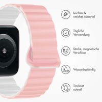 imoshion Silikon-Magnetarmband für die Apple Watch Apple Watch Series 1 bis 9 / SE (38/40/41 mm) | Series 10 (42 mm) - Rosa / Weiß