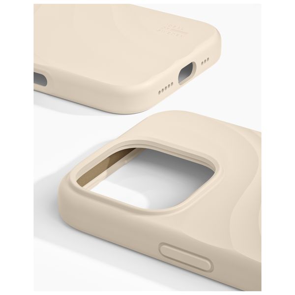 iDeal of Sweden Soft Swirl Silicone MagSafe Hülle Apple iPhone 16 Pro - Cloud Dancer