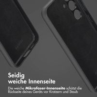 Accezz MagSafe Leather Backcover für das Samsung Galaxy S24 - Onyx Black