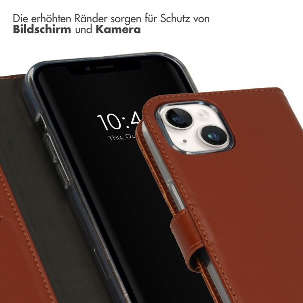 Selencia Echtleder Klapphülle für das iPhone 15 Plus - Hellbraun