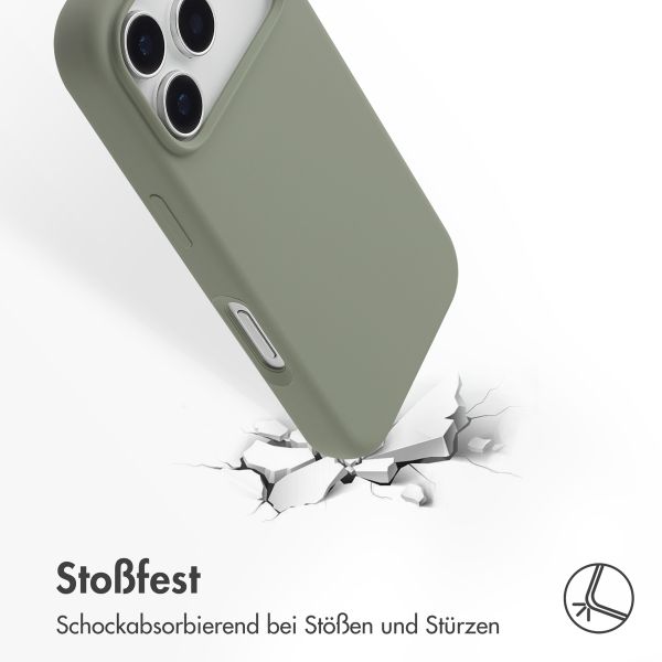 Accezz Liquid Silikoncase mit MagSafe Apple iPhone 17 Pro - Cooper Green