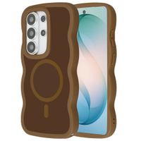 Selencia Wavy Backcover mit MagSafe Samsung Galaxy S26 Ultra - Mocha Brown
