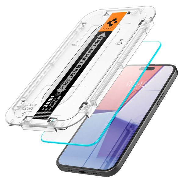 Spigen GLAStR Fit Displayschutzfolie + Applicator für das iPhone 16 Plus / 15 Plus