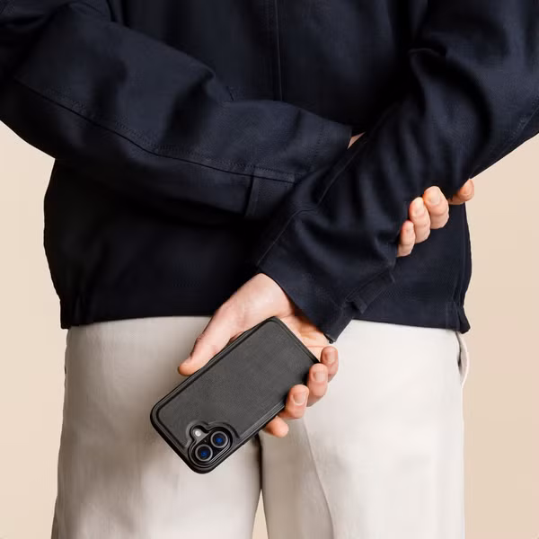 Accezz Backcover mit MagSafe Samsung Galaxy S25 - Schwarz