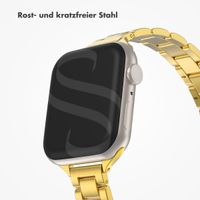 Selencia Slim Stahlgliederarmband für die Apple Watch Series 1 bis 9 / SE (38/40/41 mm) | Series 10 (42 mm) - Gold