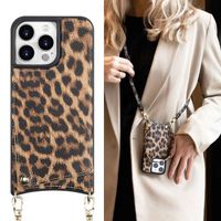 Selencia Nova Back Cover mit Kordel und Kartenhalter für das iPhone 15 Pro Max - Leopard