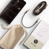 Selencia Nova Echtleder Backcover mit Kartenhalter Samsung Galaxy S26 - Dark Chocolate