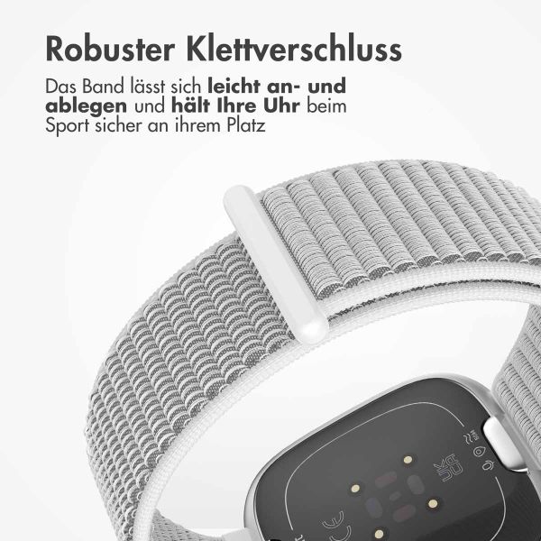 imoshion Nylonarmband für das  Fitbit Versa 4/ 3 / Sense (2) - Grau