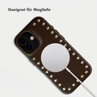 Selencia Studs Backcover mit MagSafe Apple iPhone 17 - Cacao Crush