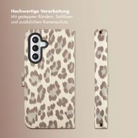 Selencia Sabi Klapphülle mit Leopardenmuster Samsung Galaxy A55 - Soft Ivory